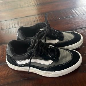 Vans Skateboarding Shoe